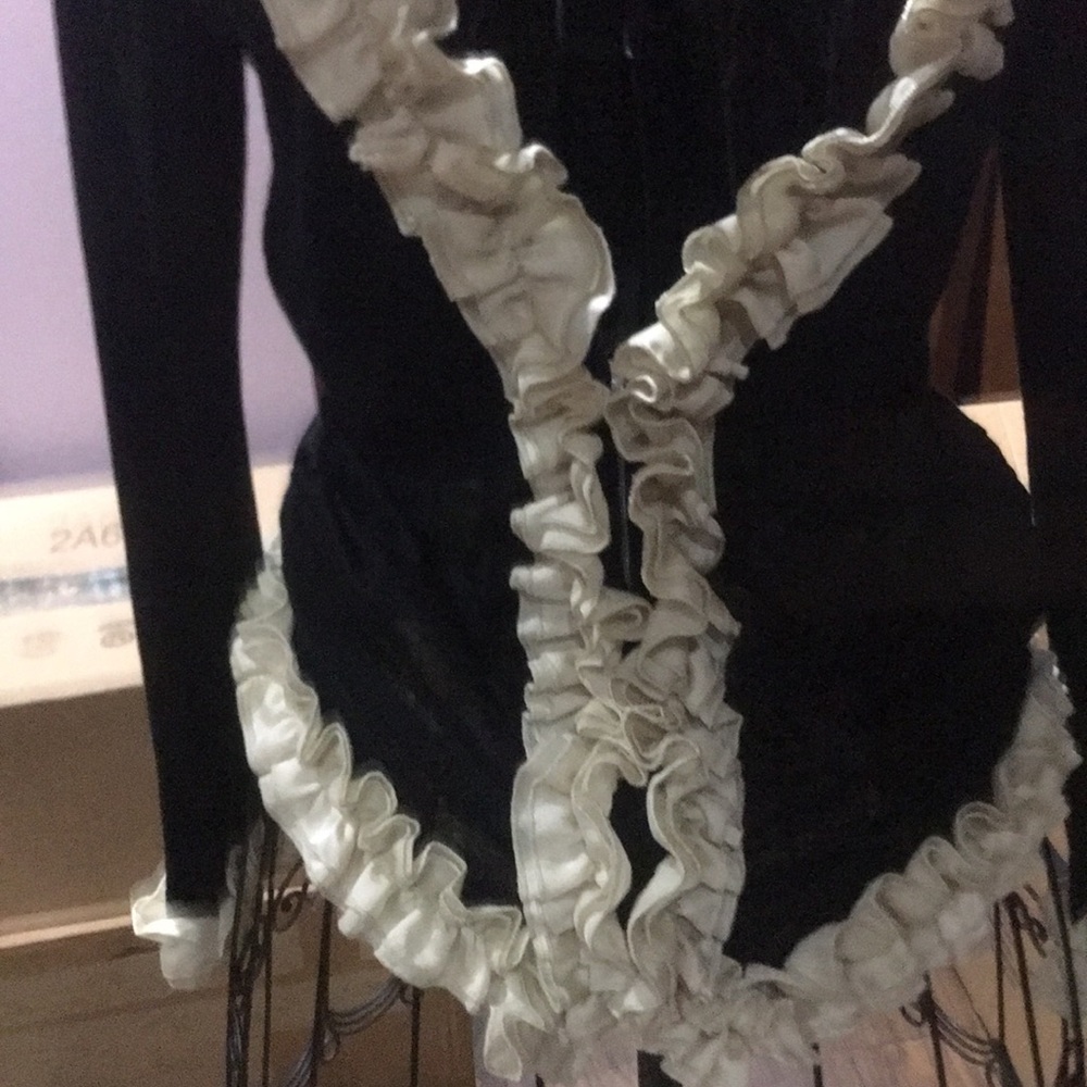 Sweater - Picture 2 of 4
